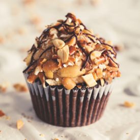 Chocolate Peanut Pretzel Cupcakes - Recipe photo by bakepedia