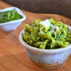 Spinach Pesto Sauce - Recipe photo by bitesnbrews