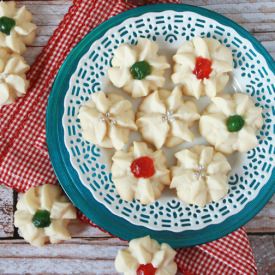 Whipped Shortbread Cookies - Recipe photo by myfriendsbakery