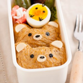 Rilakkuma Inari Sushi Bento - Recipe photo by taste of Japan