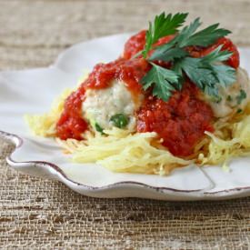 Spaghetti Squash & Turkey Meatballs - Recipe photo by FoodFash