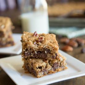 Oatmeal Chocolate Chip Bars - Recipe photo by dinnersdishesanddesserts