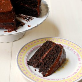 Chocolate Caramel Sea Salt Cake - Recipe photo by evabakes