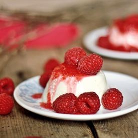 Pannacotta with Rapsberries - Recipe photo by Xocolatadesfeta