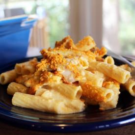 Cheez-It Mac w/ Chicken Thighs - Recipe photo by FunnyLoveLindsay