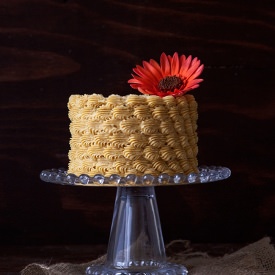 Pumpkin Chai Buttercream Cake - Recipe photo by Style Sweet CA