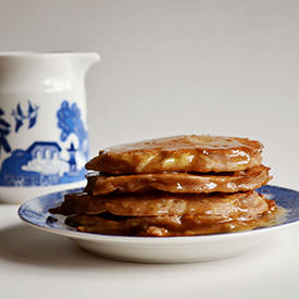 Whole Wheat Apple Cinnamon Pancakes - Recipe photo by Juliette Laura