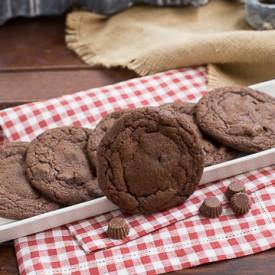 Peanut Butter Surprise Cookies - Recipe photo by thatskinnychickcanbake