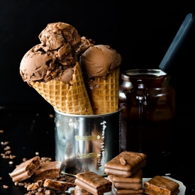 "Tim Tam Slam" Frozen Yoghurt - Recipe photo by moonblush baker