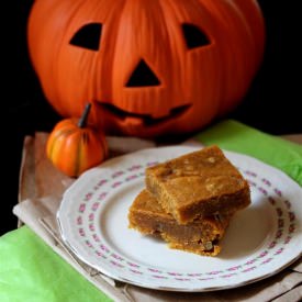 Vegan Pumpkin Blondies - Recipe photo by cicirose