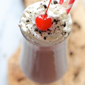 Kahlua Cookies and Cream Milkshake - Recipe photo by damndelicious