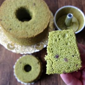 Matcha Azuki Chiffon Cake - Recipe photo by CuisineParadise
