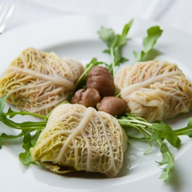 Vegetarian Stuffed Cabbage - Recipe photo by bemiam