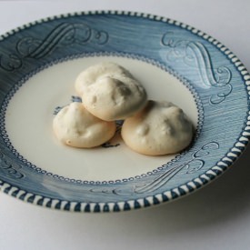 Vanilla Bean Meringue Cookies - Recipe photo by kmd2786