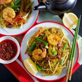 Singapore Noodles - Recipe photo by lemonsandanchovies