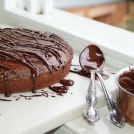 Simple Chocolate Cake - Recipe photo by PatriciaTAIC