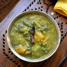 Palak (Spinach) Moong Dal - Recipe photo by Indian Khana