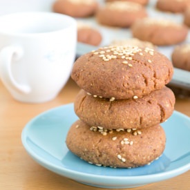 Vegan Polvorones - Recipe photo by simple vegan blog