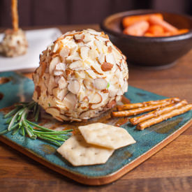 Cheese Ball - Recipe photo by crackersonthecouch