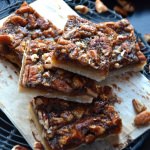 Pecan bars - Recipe photo by twinfood