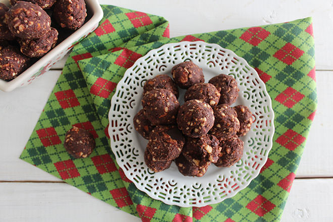 Raw Chocolate Malt Brownie Bites - Recipe photo by Nutrition Stripped