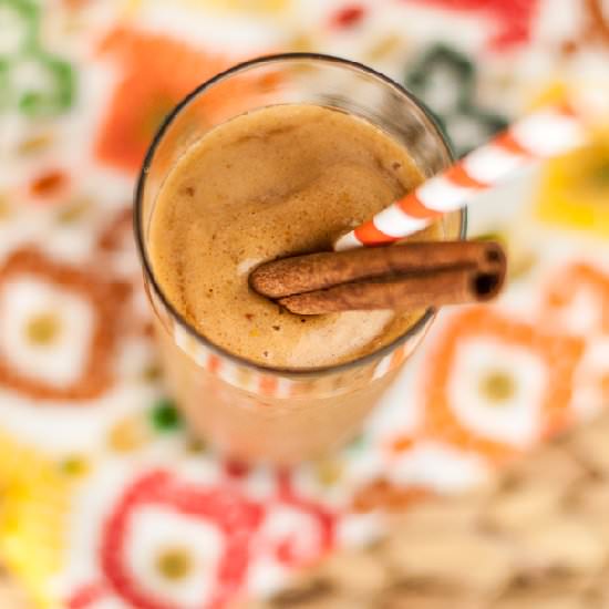Skinny Pumpkin Date Smoothie - Recipe photo by intheknowmom