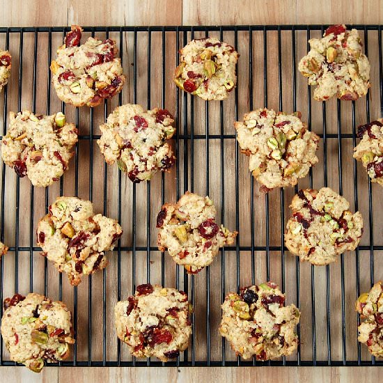 Pistachio Cranberry Christmas Crisp - Recipe photo by MargaritasInTheRain