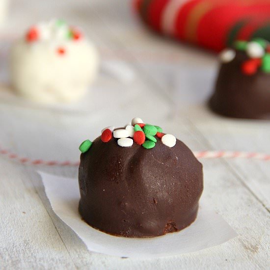 OREO Cookie Balls - Recipe photo by eatdrinklove
