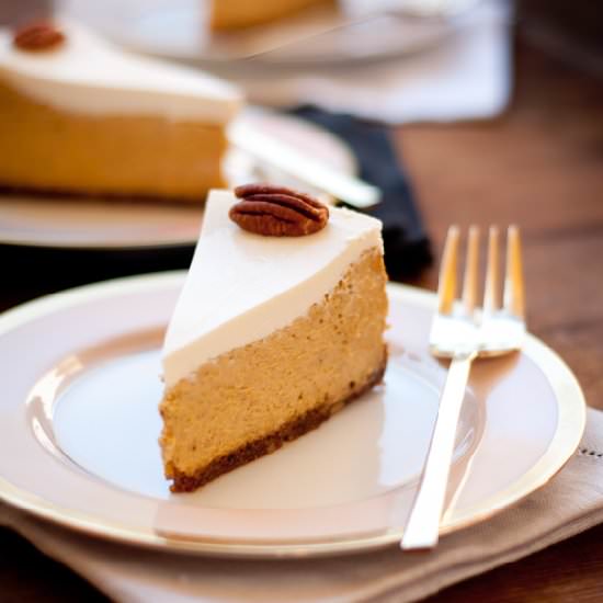 Bourbon Pumpkin Cheesecake - Recipe photo by fancyfoodfancy