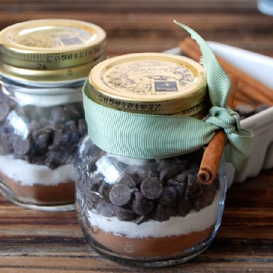 Edible DIY Gifts: Hot Chocolate Mix - Recipe photo by uprootfromor