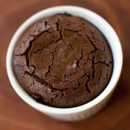 Chocolate Lava Flow Cakes - Recipe photo by the organic kitchen