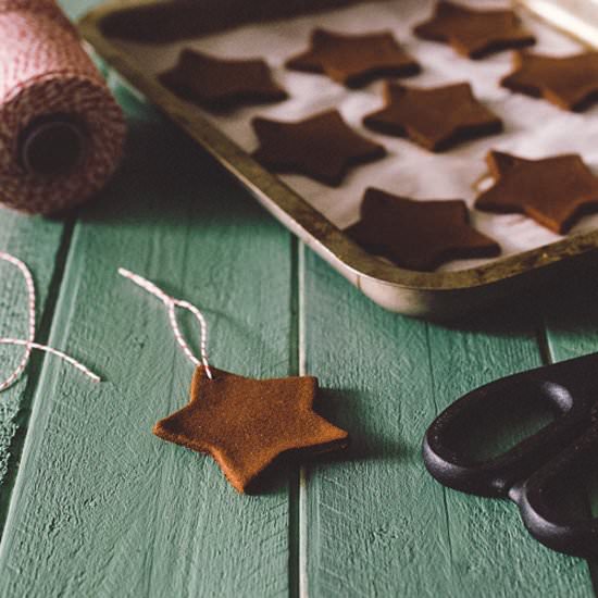 Cinnamon Applesauce Ornaments - Recipe photo by sweet-treats-baking