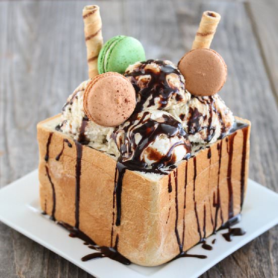 Macaron Brick Toast - Recipe photo by kirbie