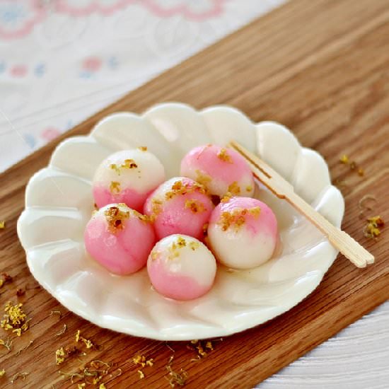Osmanthus Tang Yuan - Recipe photo by Anncoo