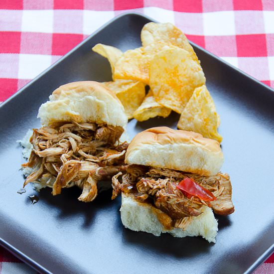 Slow Cooker Buffalo Chicken Sliders - Recipe photo by dailywaffle