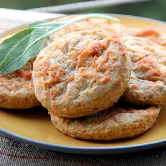 Cheesy Pumpkin-Sage Biscuits - Recipe photo by K.abc