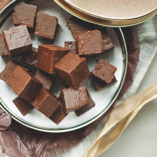 Chocolate Marshmallow Fudge - Recipe photo by The Urban Poser