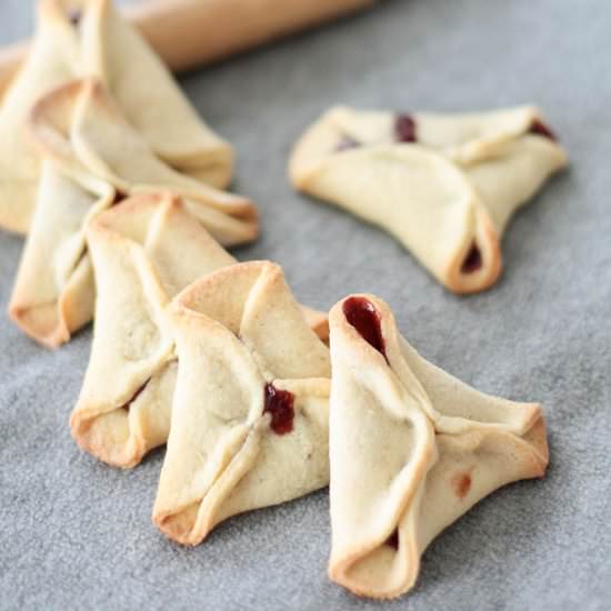 Alsatian Christmas Cookies w/ Jam - Recipe photo by Flobonneschoses