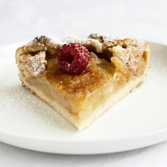Apple pie with raspberries - Recipe photo by onionchoco