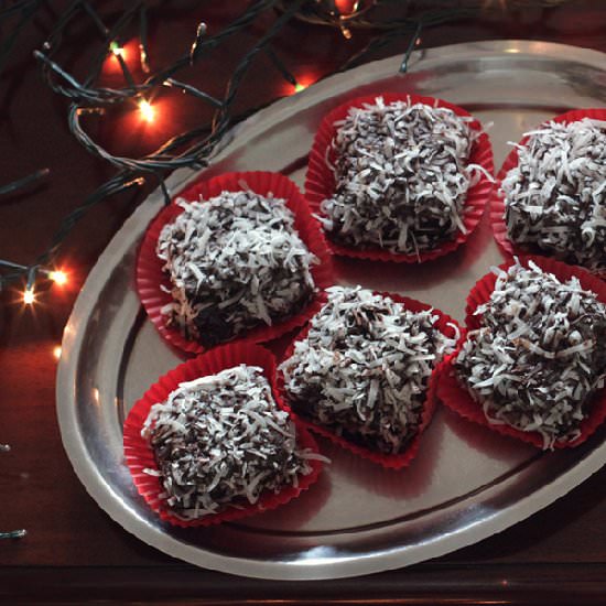 Lamingtons - Recipe photo by the tummy train