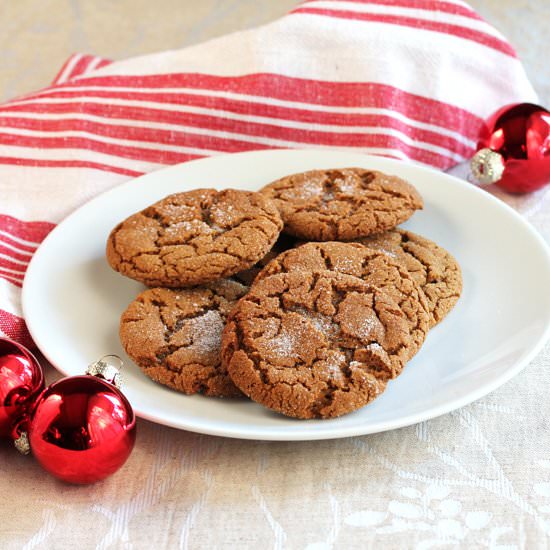 Molasses Crinkles - Recipe photo by jaslusser