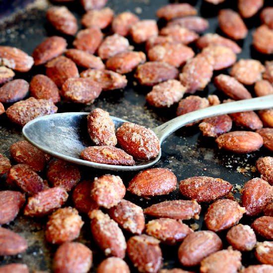 Roasted Cinnamon Almonds - Recipe photo by minta
