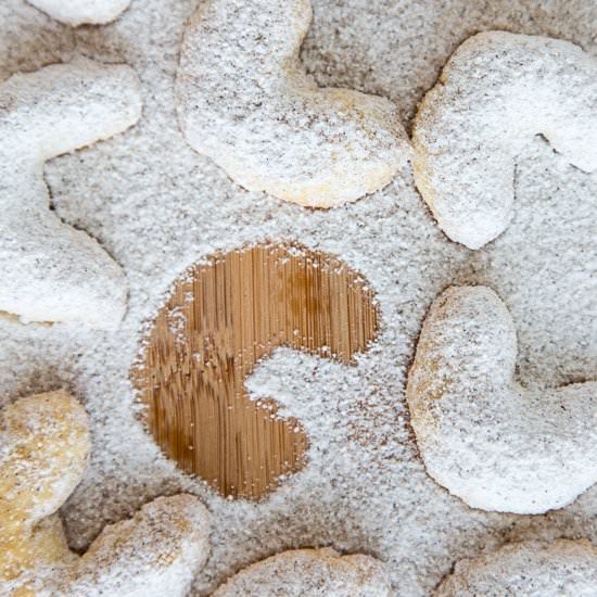 Vanillekipferl / Vanilla Crescents - Recipe photo by strudelandcream