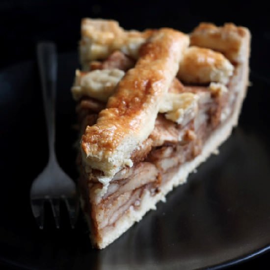 Traditional Dutch Apple Pie - Recipe photo by ievamarija