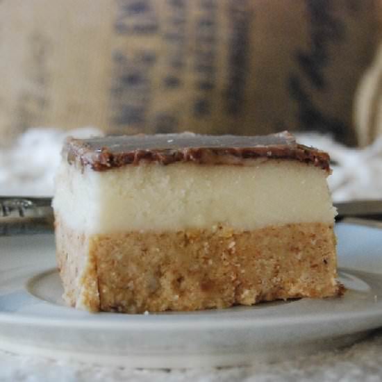 Honey Choc Macadamia Slice - Recipe photo by JulesGalloway