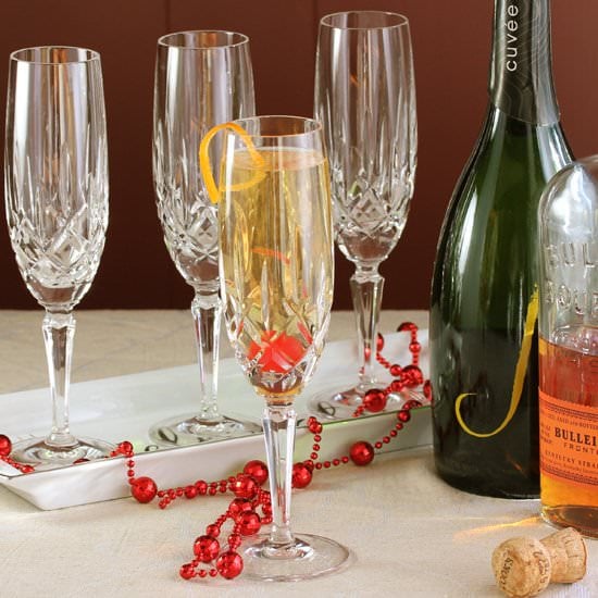 Ball Drop Champagne Cocktail - Recipe photo by jaslusser