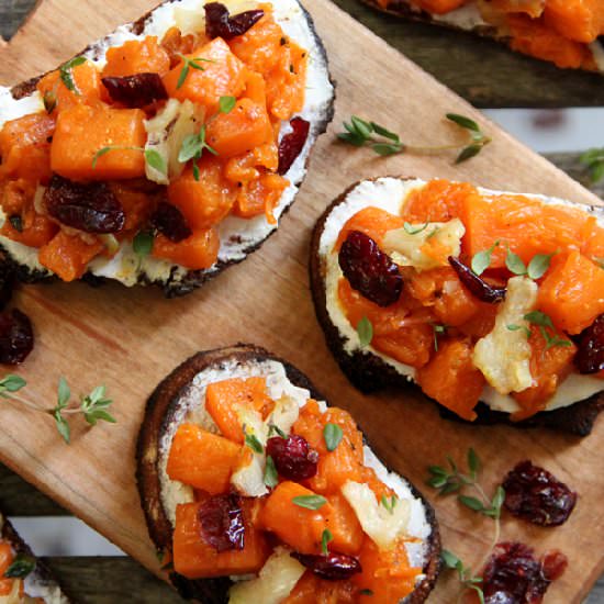 Winter Squash Crostini - Recipe photo by K.abc