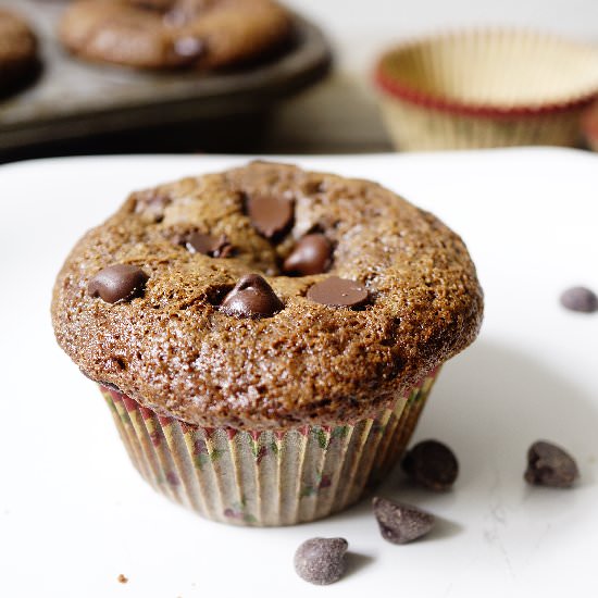 Easy Chocolate Cupcake - Recipe photo by theskinnypot