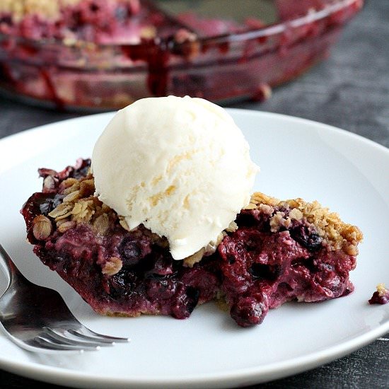 Gluten-Free Berry Crumble Pie - Recipe photo by DesignDiningAndDiapers