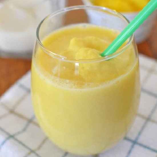 Strawberry Pineapple Smoothie - Recipe photo by gastroluv